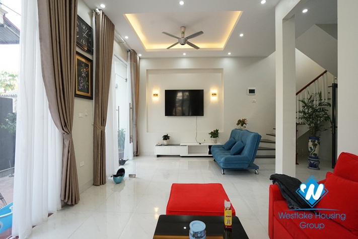  Modern house for rent in Ngoc Thuy, Long Bien district, Ha Noi